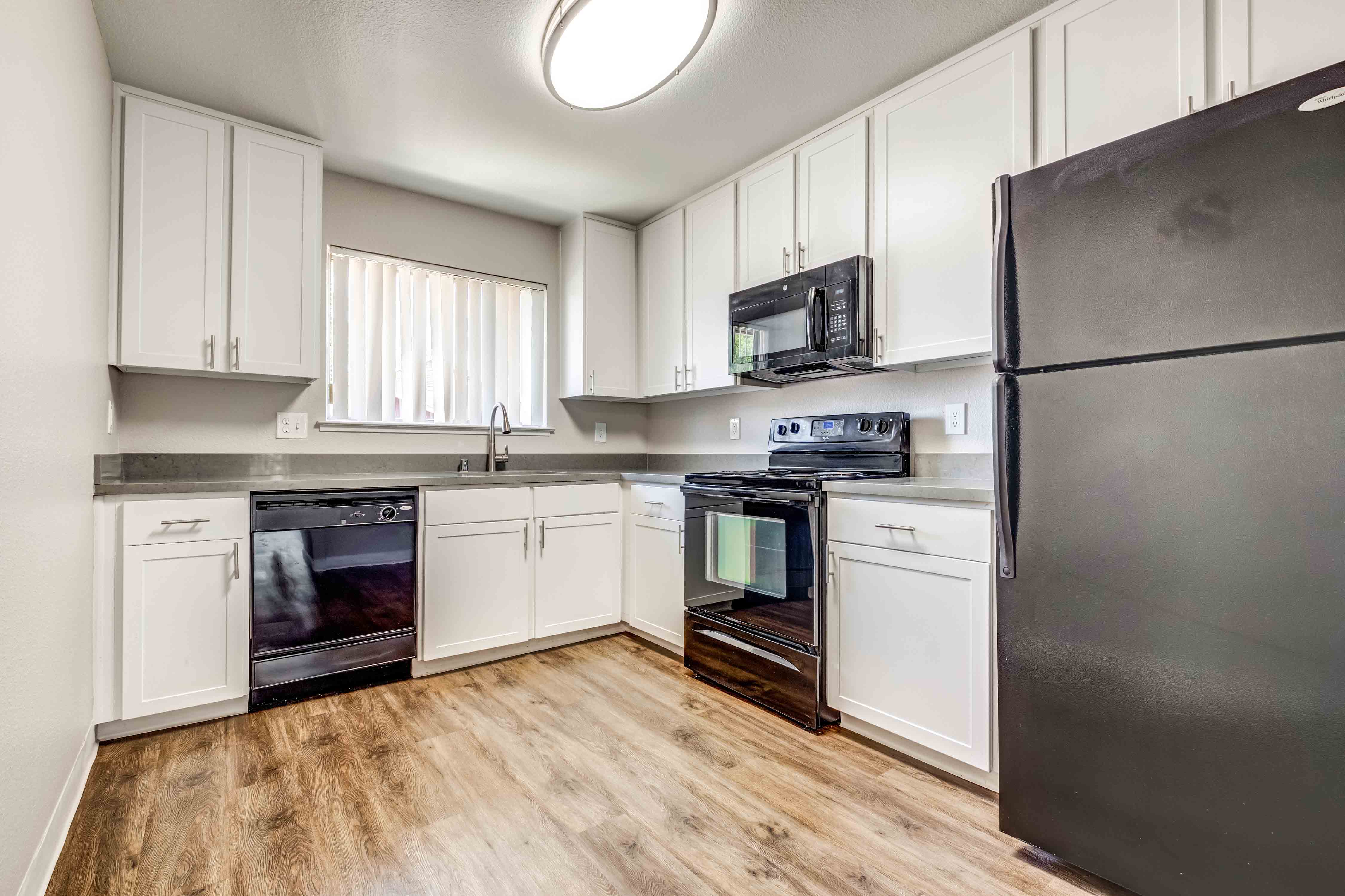 Terra House Apartments photo 2
